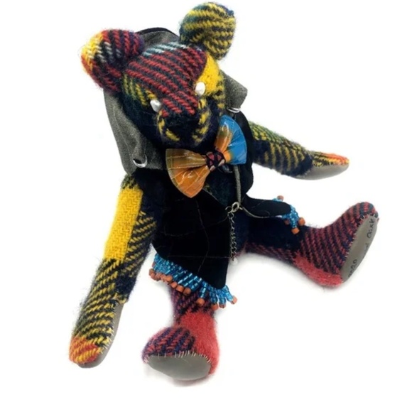 “Oliver” - Wool tartan heirloom teddy bear - Picture 2 of 5